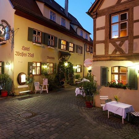 Hotel Weisses Ross Dinkelsbuhl Bagian luar foto